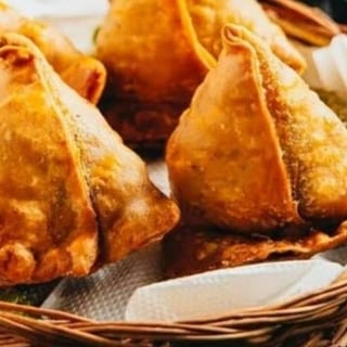 Vegetable Samosa (2 pcs per order)